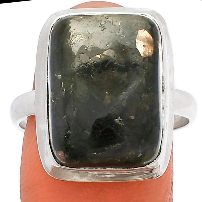 Nuummite Ring size-10 SDR226273 R-1007, 13x17 mm