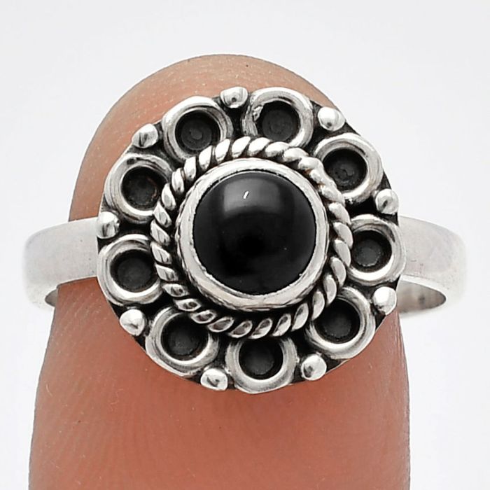 Black Onyx Ring size-8 SDR227312 R-1256, 6x6 mm