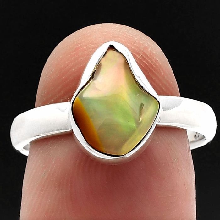 Ethiopian Opal Rough Ring size-8 SDR227361 R-1001, 8x11 mm