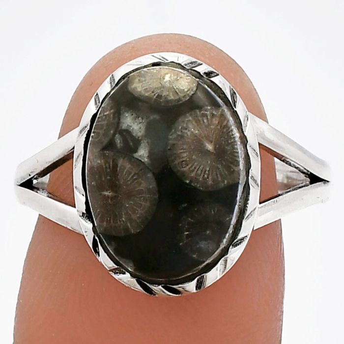 Black Flower Fossil Coral Ring size-8.5 SDR230921 R-1074, 10x14 mm