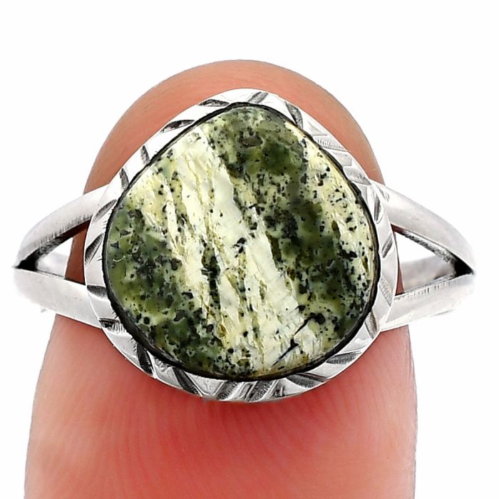 Natural Chrysotile Ring size-9 SDR230994 R-1074, 12x12 mm