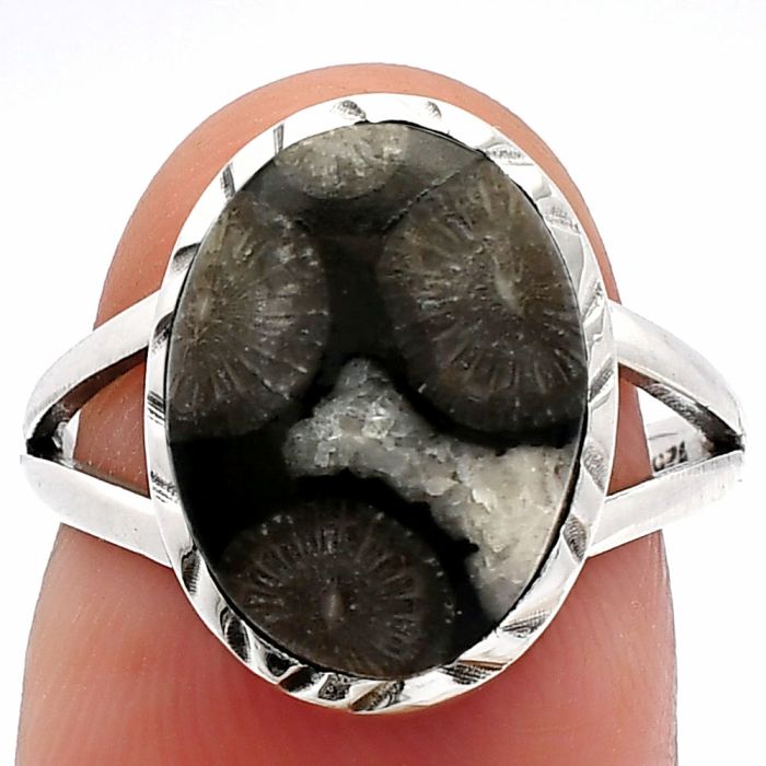 Black Flower Fossil Coral Ring size-6.5 SDR231017 R-1074, 10x14 mm