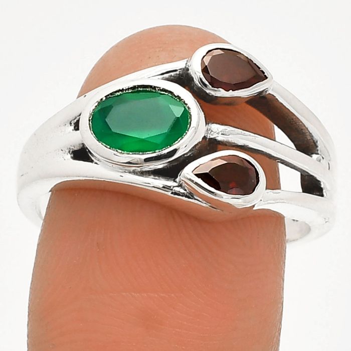 Green Onyx and Garnet Ring size-9 SDR233172 R-1024, 7x5 mm