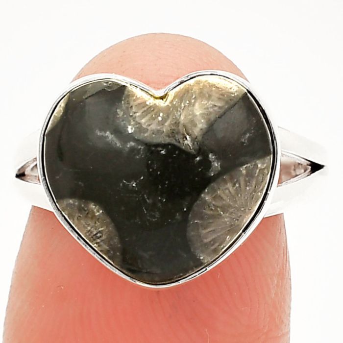 Heart - Black Flower Fossil Coral Ring size-7 SDR233982 R-1073, 13x14 mm