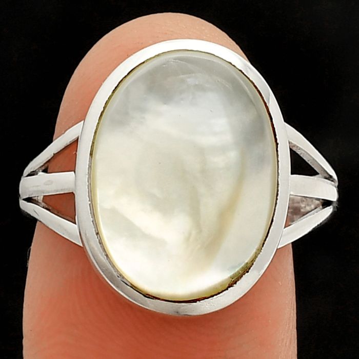 Mother Of Pearl Ring size-9 SDR234853 R-1006, 12x16 mm