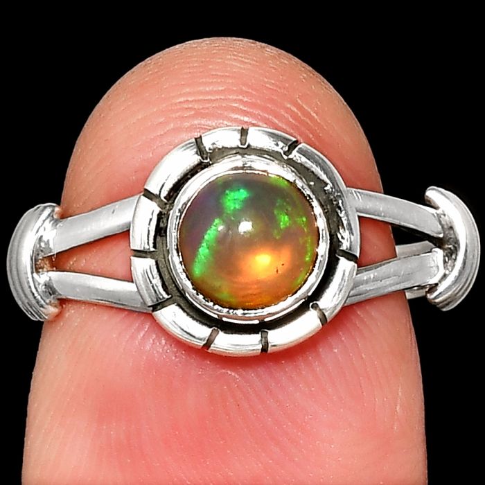 Ethiopian Opal Ring size-7.5 SDR234964 R-1533, 6x6 mm