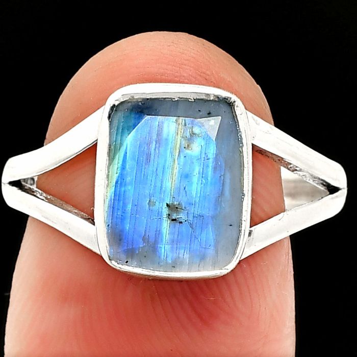 Faceted Rainbow Moonstone Ring size-9 SDR235955 R-1002, 8x10 mm