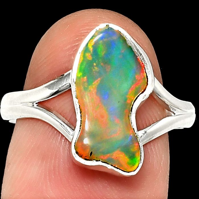 Ethiopian Opal Rough Ring size-8.5 SDR237380 R-1002, 8x15 mm