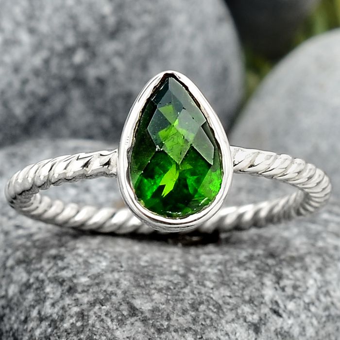 Natural Chrome Diopside Ring size-9.5 SDR87926 R-1001, 6x10 mm