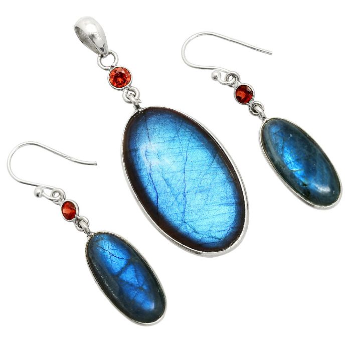 Blue Fire Labradorite and Garnet Pendant Earrings Set SDT03350 T-1010, 18x30 mm