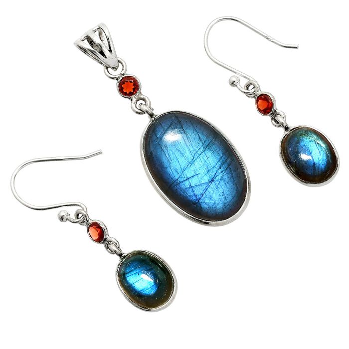 Blue Fire Labradorite and Garnet Pendant Earrings Set SDT03351 T-1010, 14x21 mm